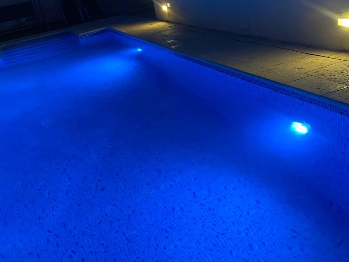 Casa Con Gran Piscina Particular Cerca Playa Villa Торедембара Екстериор снимка